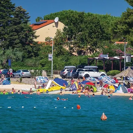 Holiday home Cozy In With Wifi Sveti Filip i Jakov