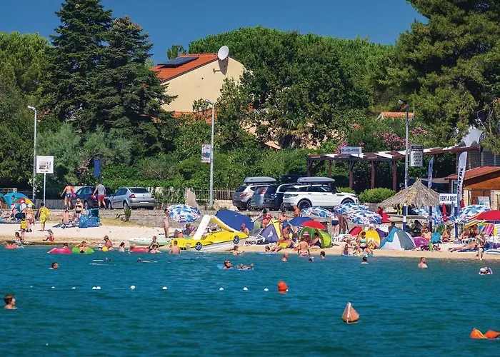 Hébergement de vacances Gorgeous In Sveti Filip i Jakov